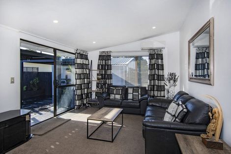 Photo of property in 23 Great North Road, Te Kamo, Whangarei, 0112