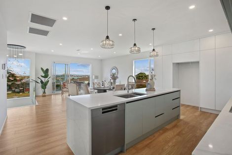Photo of property in 39c Sorrel Crescent, Bucklands Beach, Auckland, 2012