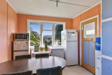 Photo of property in 19 Morere Street, Titahi Bay, Porirua, 5022