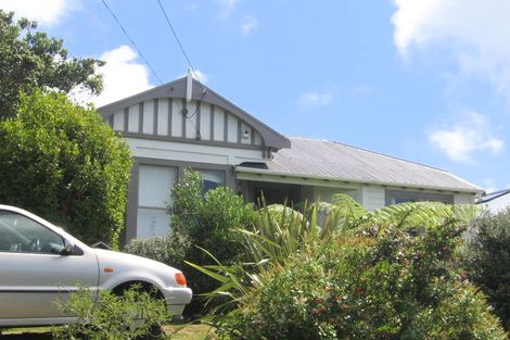 Photo of property in 24 Karepa Street, Brooklyn, Wellington, 6021