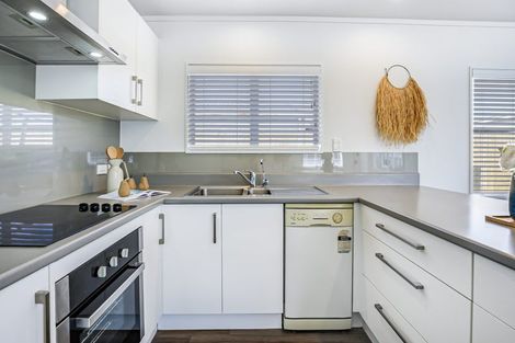 Photo of property in 37c Hukanui Road, Fairfield, Hamilton, 3214