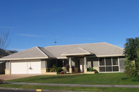 Photo of property in 29 Newbliss Crescent, East Tamaki Heights, Auckland, 2016