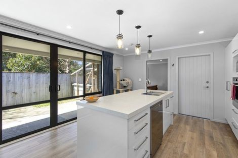 Photo of property in 5 Angus Place, Carterton, 5713