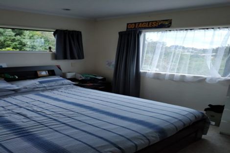 Photo of property in 1/12 Holiday Road, Stanmore Bay, Whangaparaoa, 0932