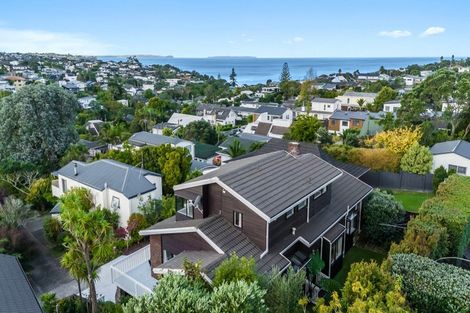 Photo of property in 2/42 Beulah Avenue, Rothesay Bay, Auckland, 0630