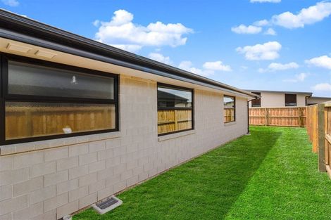 Photo of property in 11 Hayshed Street, Rolleston, 7614