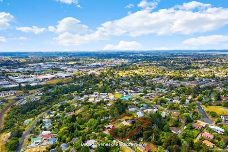Photo of property in 12 Kukupa Road, Sunnyvale, Auckland, 0612