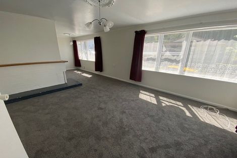 Photo of property in 28 Shakespeare Road, Bluff Hill, Napier, 4110