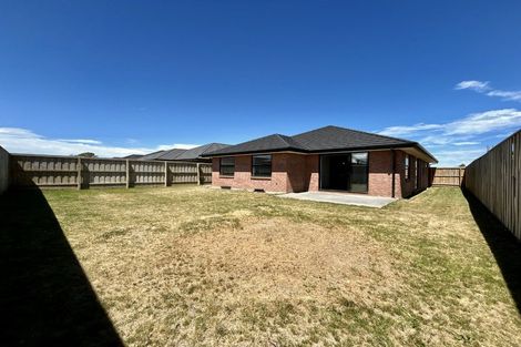 Photo of property in 14 Eileen Way, Rolleston, 7615