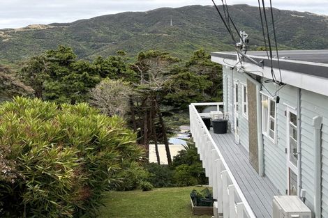 Photo of property in 2/17 Huntingdon Street, Northland, Wellington, 6012