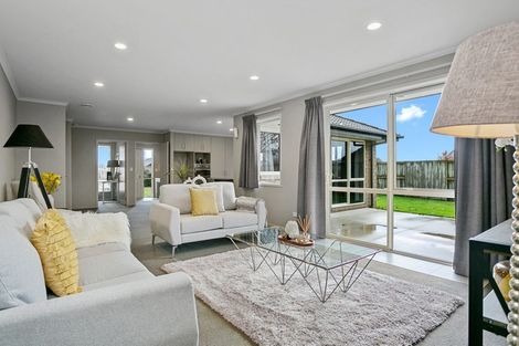 Photo of property in 12 Brancaster Place, Cambridge, 3434