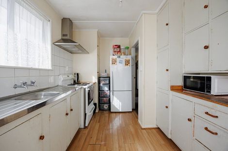 Photo of property in 1033 Hood Street, Mayfair, Hastings, 4122