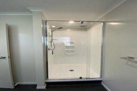 Photo of property in 27a Holiday Road, Stanmore Bay, Whangaparaoa, 0932