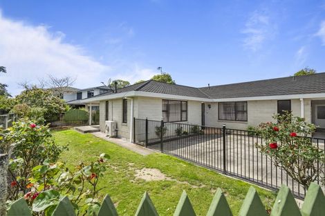 Photo of property in 100 Monrad Street, Highbury, Palmerston North, 4412