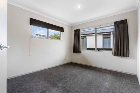 Photo of property in 32 Popata Close, Papamoa Beach, Papamoa, 3118