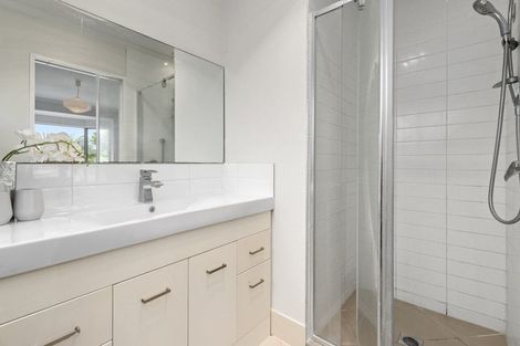 Photo of property in 9 Millington Place, Huntington Park, Auckland, 2013