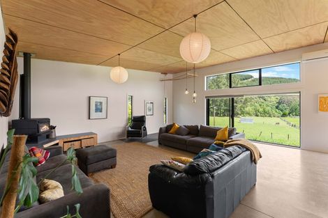 Photo of property in 50 Kents Road, Reikorangi, Waikanae, 5391