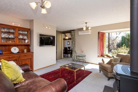 Photo of property in 2/35 Solway Avenue, Ilam, Christchurch, 8041