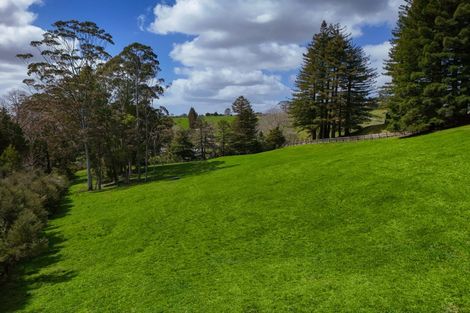 Photo of property in 141a Glenmore Road, Farm Cove, Auckland, 2012