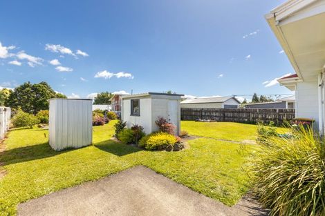 Photo of property in 20 Pukatea Street, Inglewood, 4330
