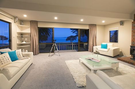 Photo of property in 33 Arkles Strand, Arkles Bay, Whangaparaoa, 0932