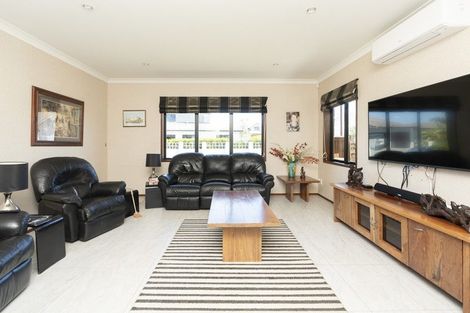 Photo of property in 13 Gilbert Court, Rototuna, Hamilton, 3210