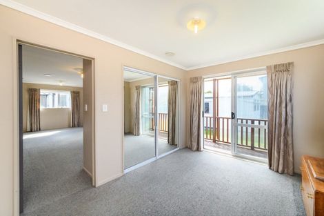 Photo of property in 44 Kaimanawa Street, Kelvin Grove, Palmerston North, 4414