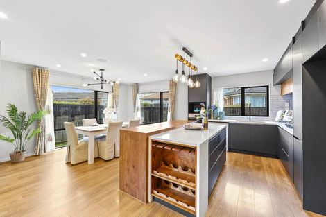 Photo of property in 21b Wells Road, Bucklands Beach, Auckland, 2012