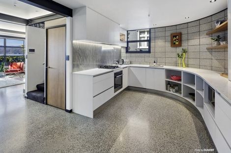 Photo of property in 377a Karaka Bay Road, Karaka Bays, Wellington, 6022