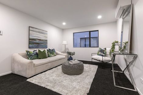 Photo of property in 2 Paparahi Place, Wainui, 0992
