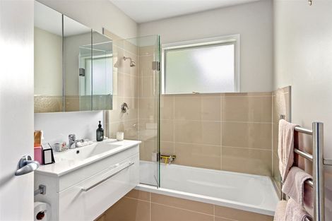 Photo of property in 5 Sarabande Avenue, Redwood, Christchurch, 8051