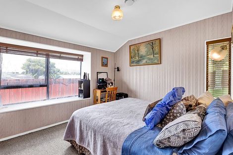 Photo of property in 24 Tiverton Crescent, Whalers Gate, New Plymouth, 4310