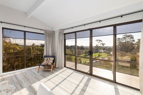 Photo of property in 2 Cannon Hill Crescent, Mount Pleasant, Christchurch, 8081