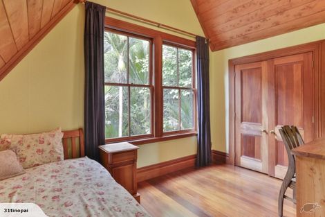 Photo of property in 31 Tinopai Road, Titirangi, Auckland, 0604