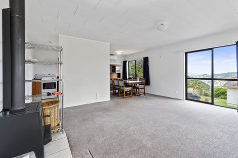 Photo of property in 17 Cathie Place, Karori, Wellington, 6012
