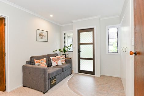 Photo of property in 52 James Cook Street, Havelock North, 4130