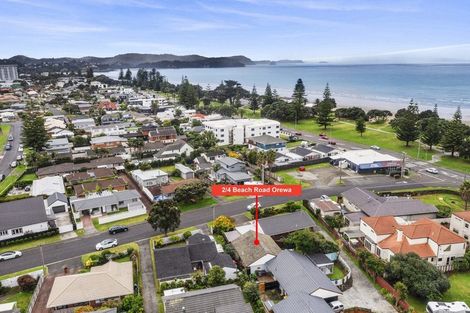 Photo of property in 2/4 Beach Road, Orewa, 0931