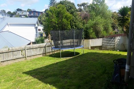 Photo of property in 32 Killarney Avenue, Torbay, Auckland, 0630