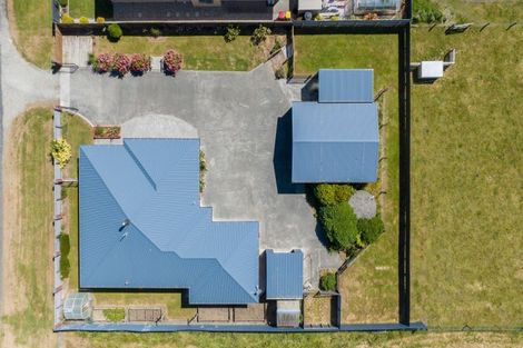 Photo of property in 37 Manse Street, Edendale, 9825