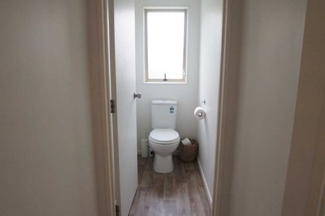 Photo of property in 50a Kitchener Road, Waiuku, 2123