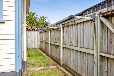 Photo of property in 23 Turuturu Road, Hawera, 4610