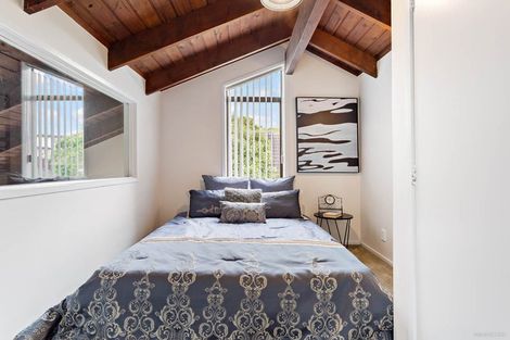 Photo of property in 54 Edgeworth Road, Glenfield, Auckland, 0629