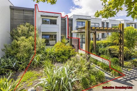 Photo of property in 37 The Track, Takanini, 2112