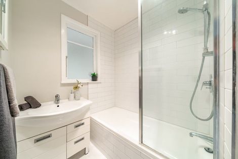Photo of property in 5 John Street, Stokes Valley, Lower Hutt, 5019