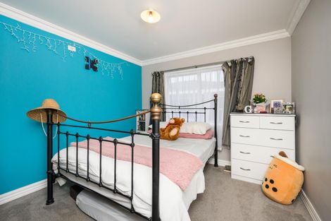 Photo of property in 6 Grange Place, Milson, Palmerston North, 4414