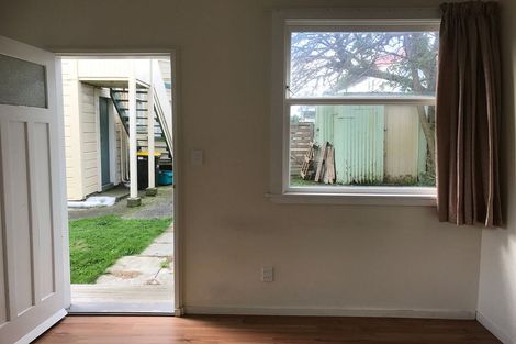 Photo of property in 98 Majoribanks Street, Mount Victoria, Wellington, 6011