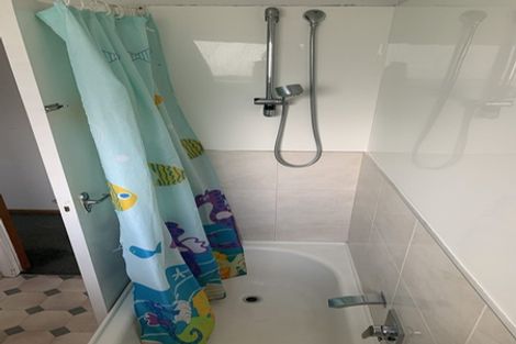 Photo of property in 7 Locket Road, Glenfield, Auckland, 0629