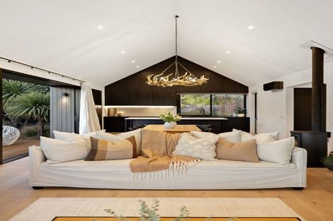 Photo of property in 1 Wanderer Lane, Jacks Point, Queenstown, 9371