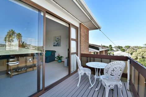 Photo of property in 1/9 Red Beach Road, Red Beach, 0932