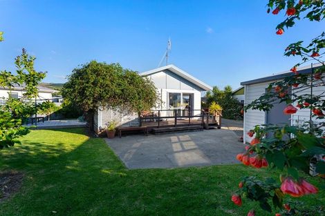 Photo of property in 111 Makarini Street, Paraparaumu, 5032
